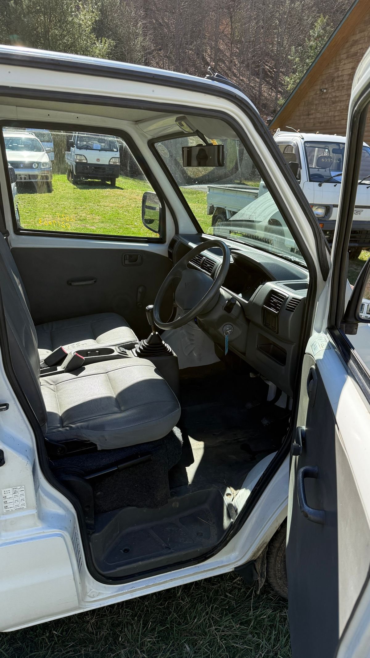 2000 Mitsubishi Minicab JDM car for sale — photo 8 of 11