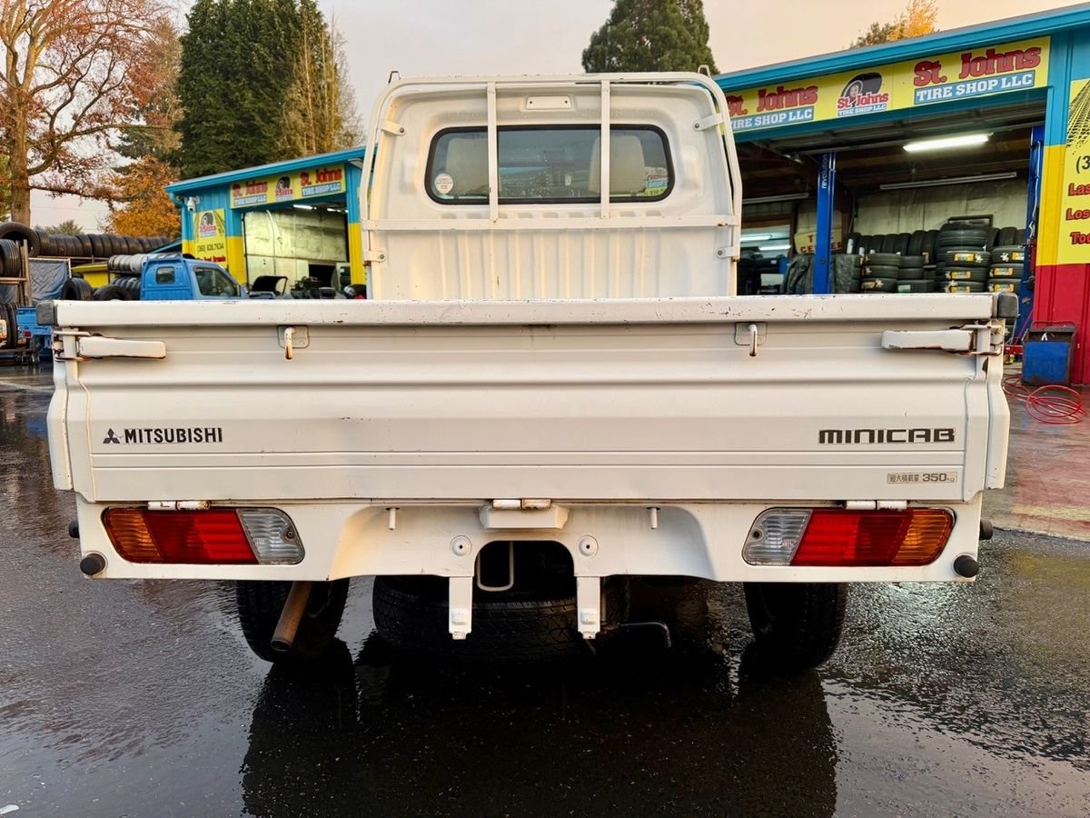 2000 Mitsubishi Minicab JDM car for sale — photo 6 of 9