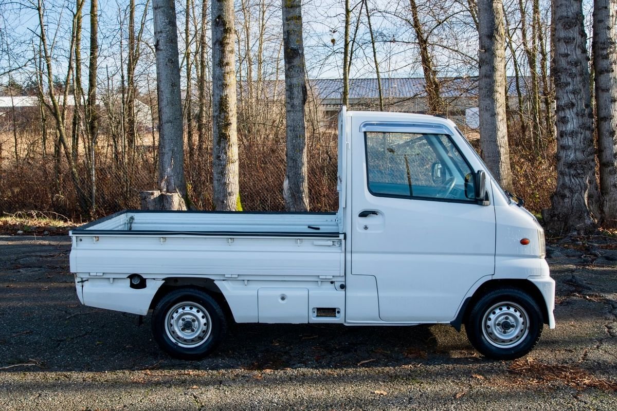2000 Mitsubishi Minicab JDM car for sale — photo 7 of 9