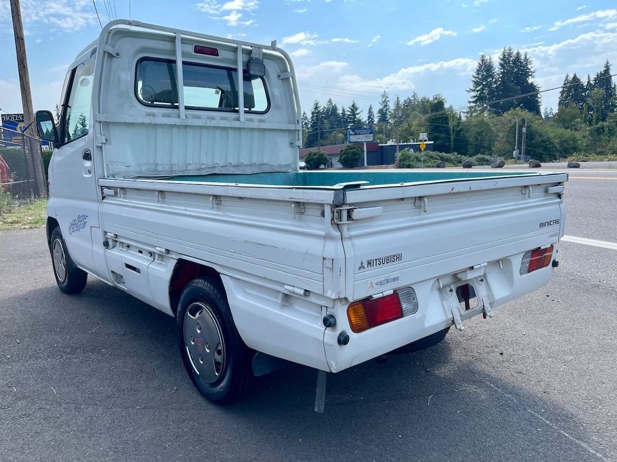 2000 Mitsubishi Minicab JDM car for sale — photo 5 of 9