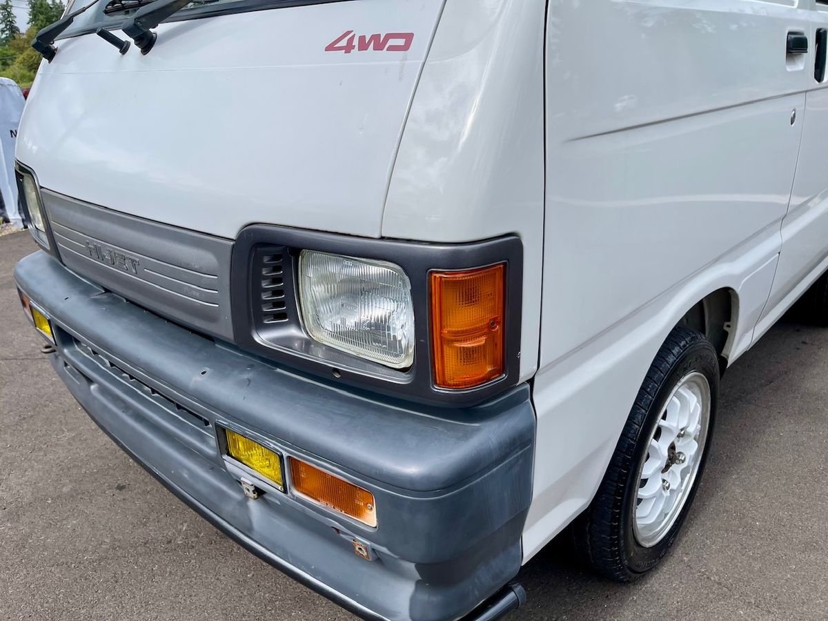 1993 Daihatsu Hijet JDM car for sale — photo 9 of 9