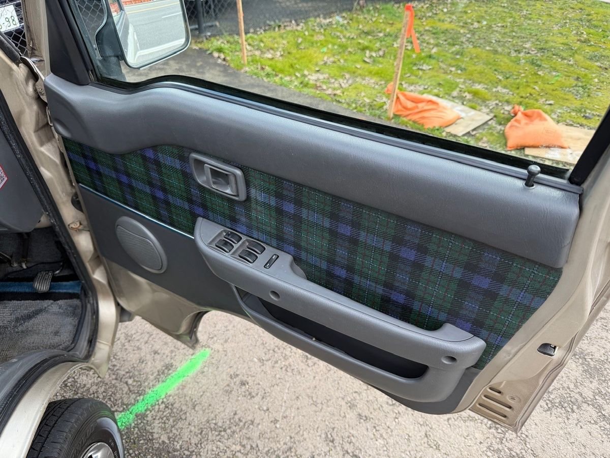 1997 Daihatsu Atrai JDM car for sale — photo 8 of 9