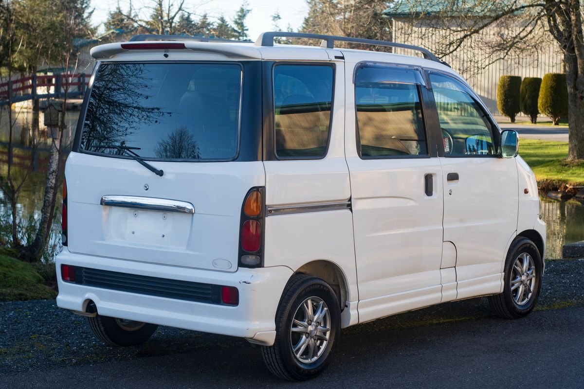 1999 Daihatsu Atrai JDM car for sale — photo 5 of 9