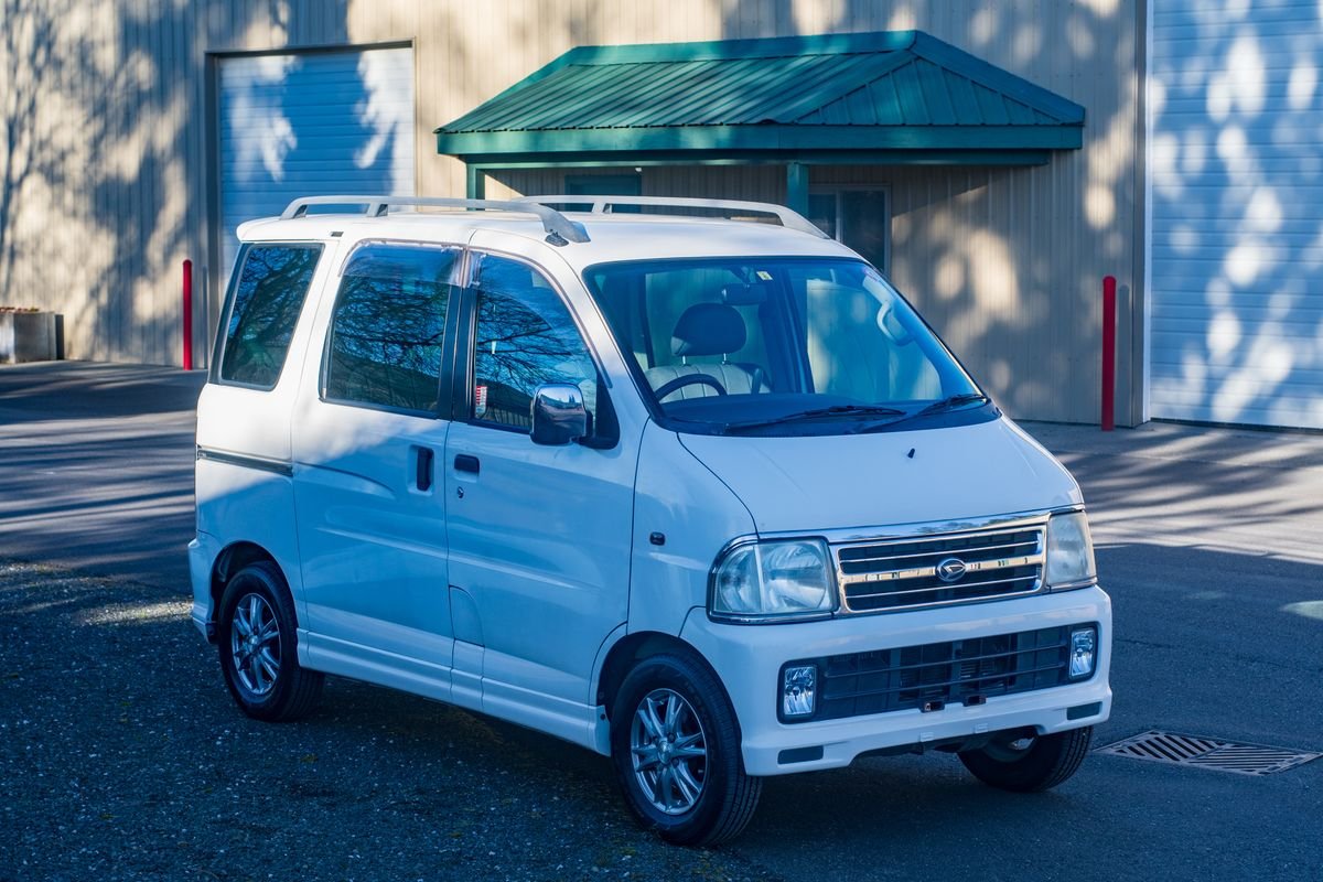 1999 Daihatsu Atrai JDM car for sale — photo 2 of 9