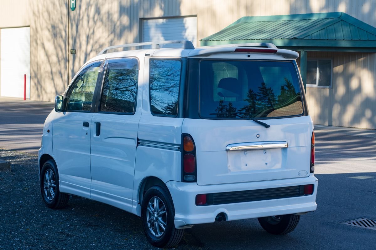1999 Daihatsu Atrai JDM car for sale — photo 6 of 9