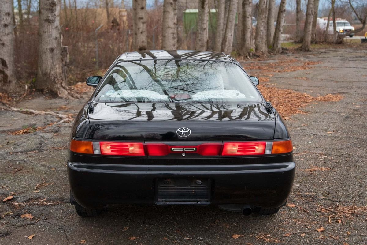 1996 Toyota Carina JDM car for sale — photo 4 of 9