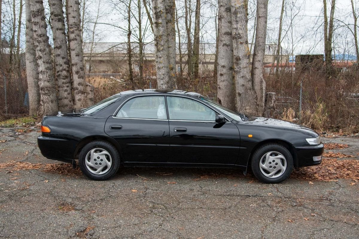 1996 Toyota Carina JDM car for sale — photo 6 of 9