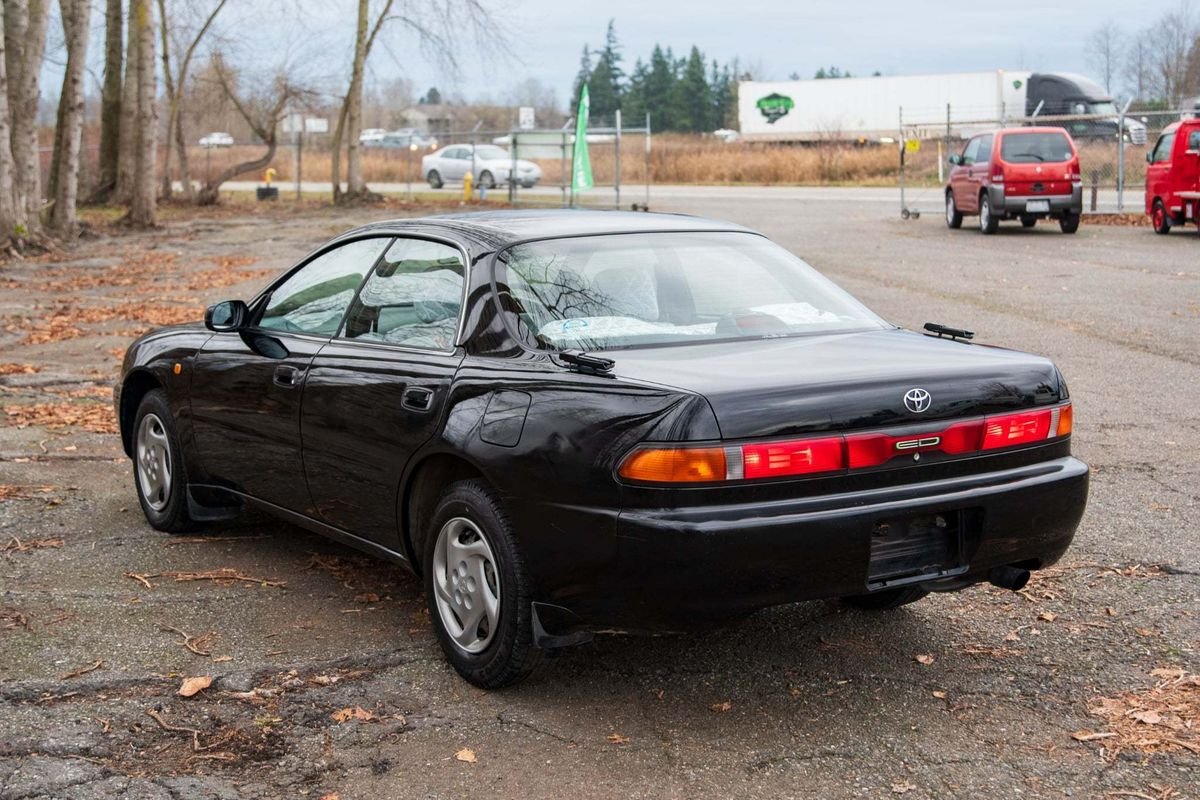 1996 Toyota Carina JDM car for sale — photo 3 of 9