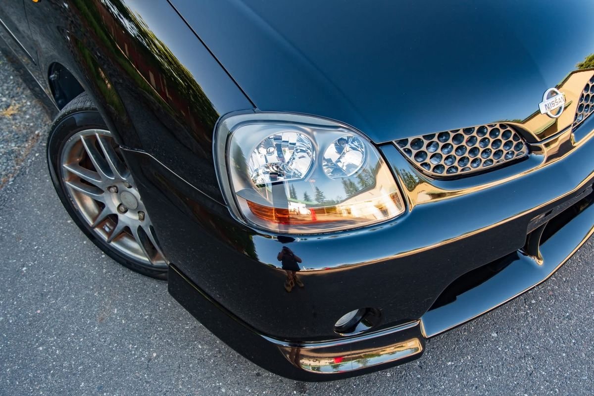 1999 Nissan Tino JDM car for sale — photo 9 of 9