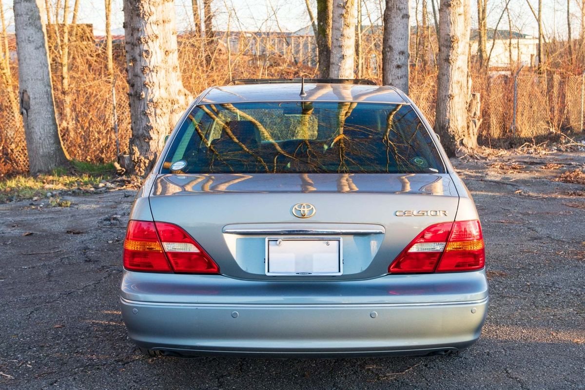2000 Toyota Celsior JDM car for sale — photo 5 of 9