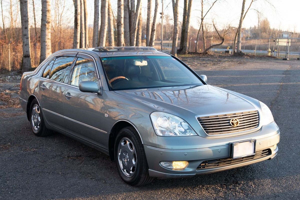 2000 Toyota Celsior JDM car for sale — photo 8 of 9