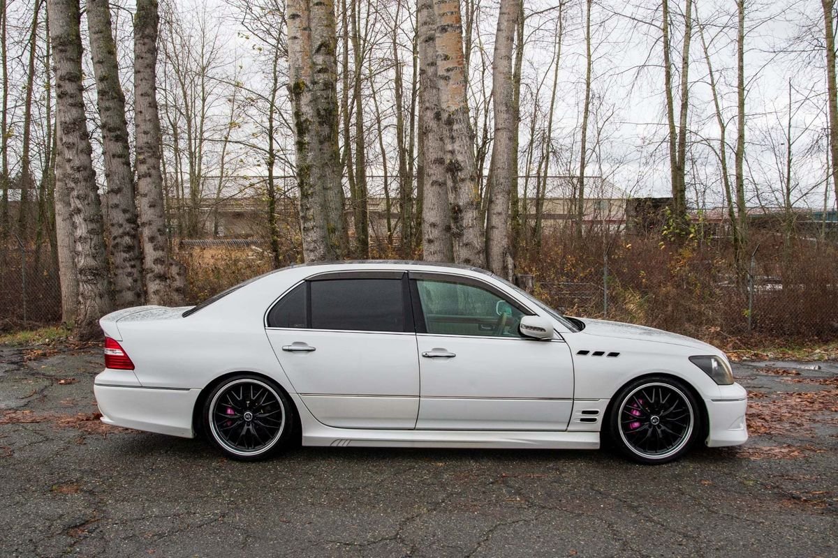 2000 Toyota Celsior JDM car for sale — photo 7 of 9