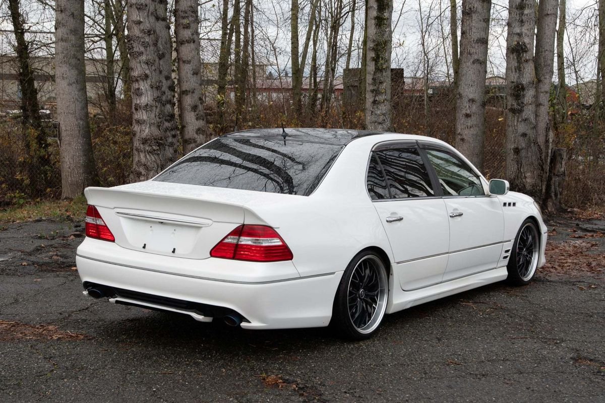 2000 Toyota Celsior JDM car for sale — photo 6 of 9