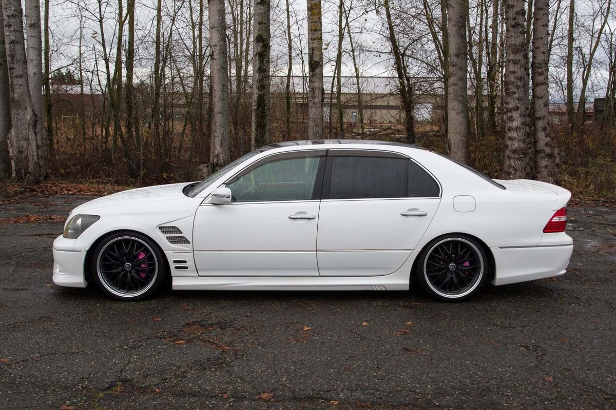2000 Toyota Celsior JDM car for sale — photo 3 of 9