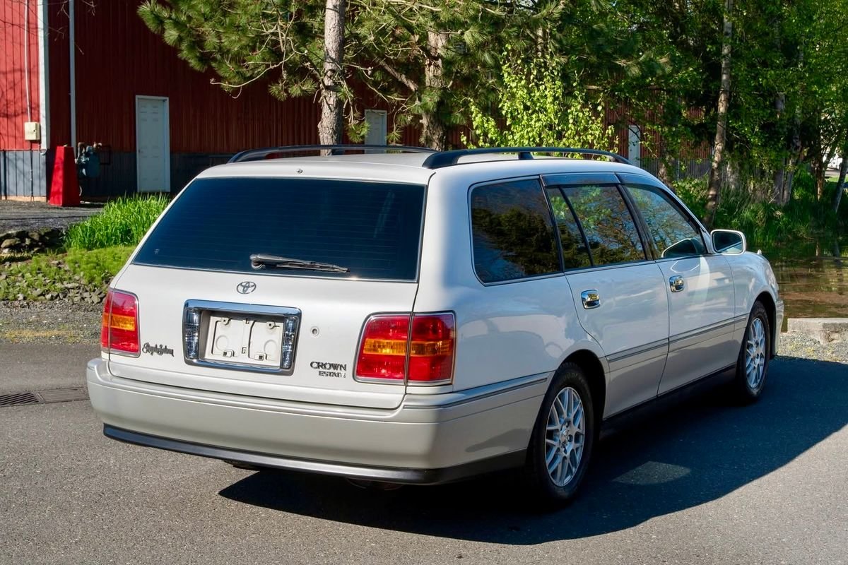 2000 Toyota Crown JDM car for sale — photo 6 of 9