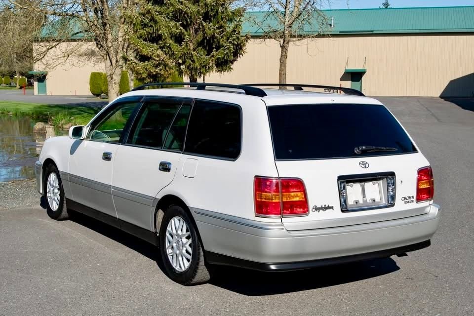 2000 Toyota Crown JDM car for sale — photo 4 of 9