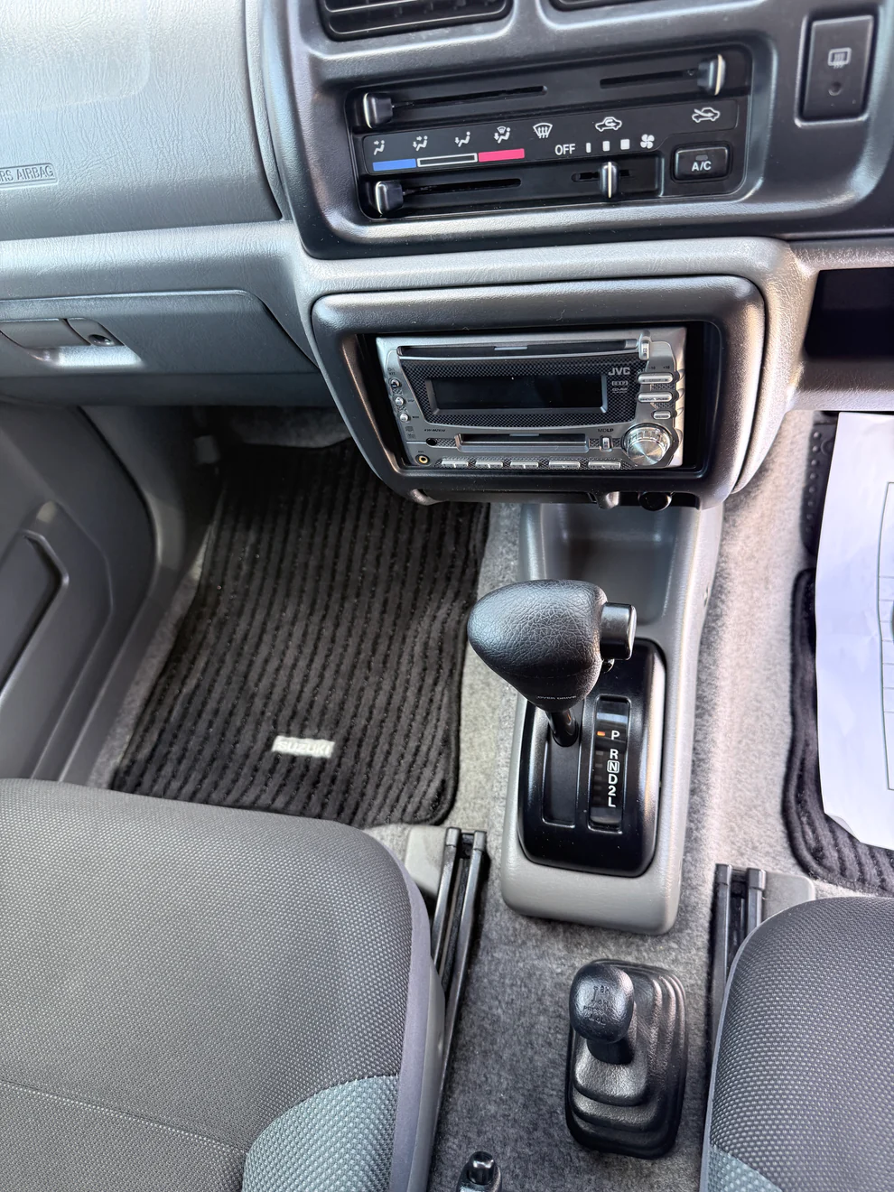 2000 Suzuki Jimny JDM car for sale — photo 6 of 12
