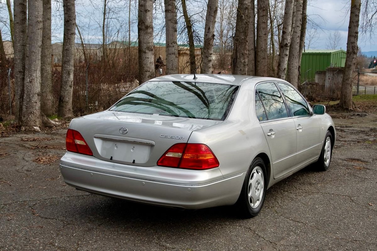 2001 Toyota Celsior JDM car for sale — photo 6 of 9