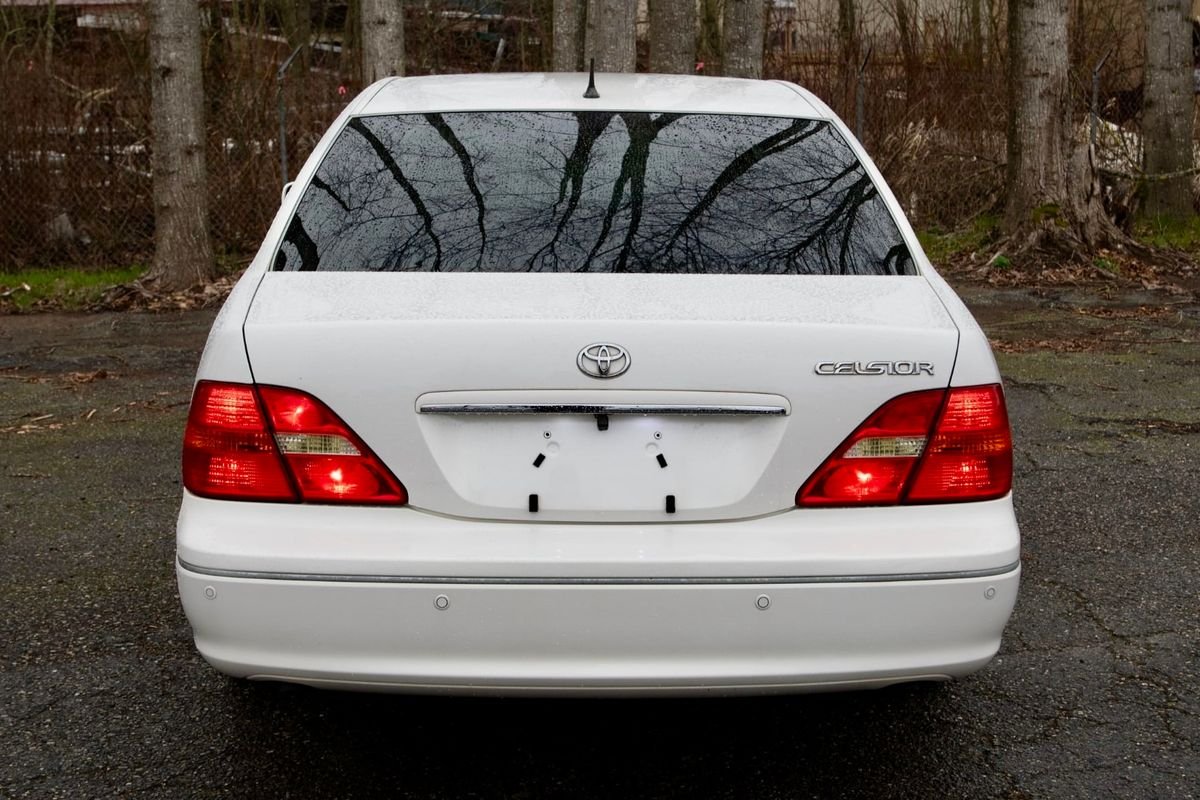 2001 Toyota Celsior JDM car for sale — photo 5 of 9