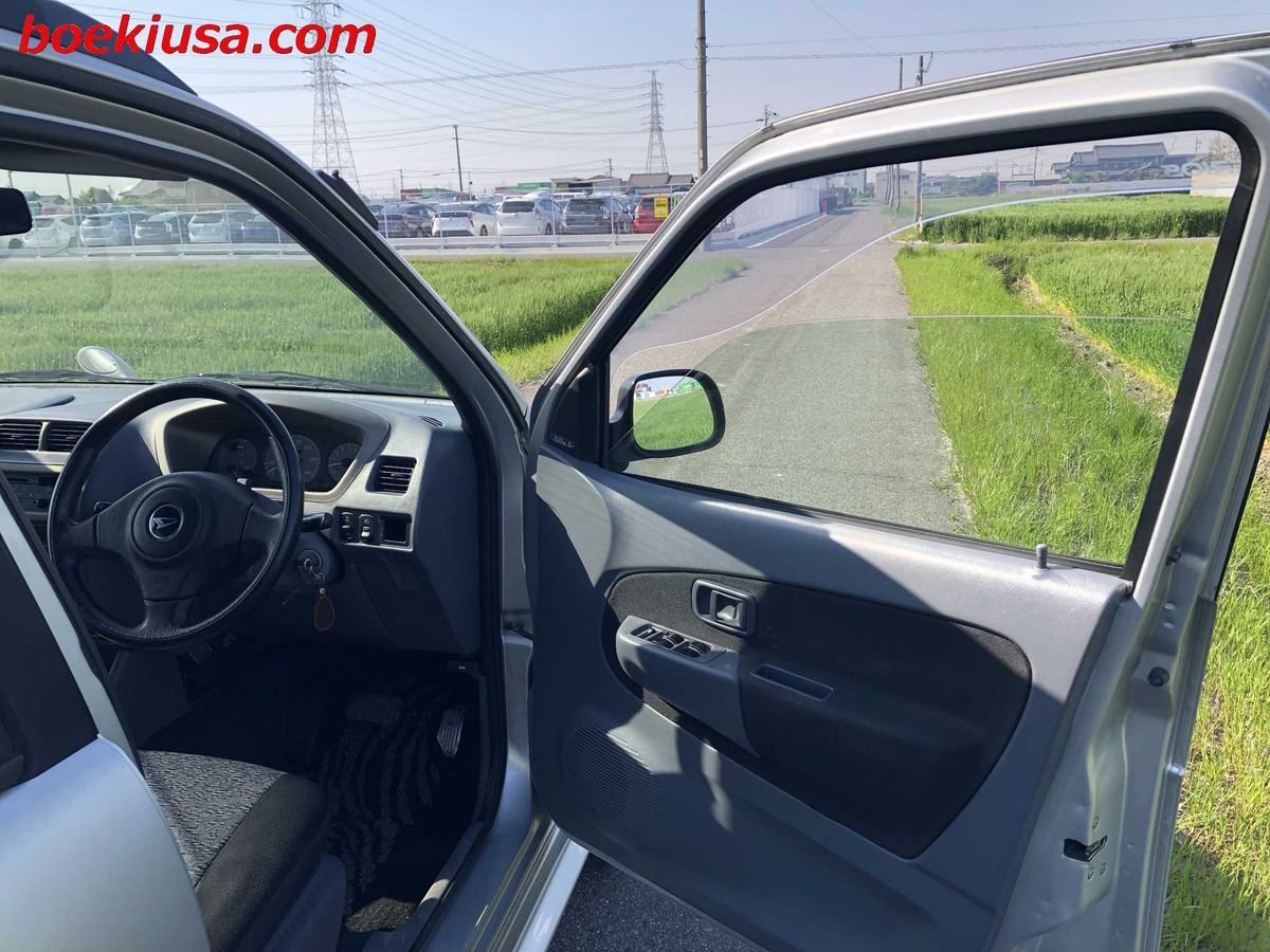 1998 Daihatsu Terios JDM car for sale — photo 9 of 11