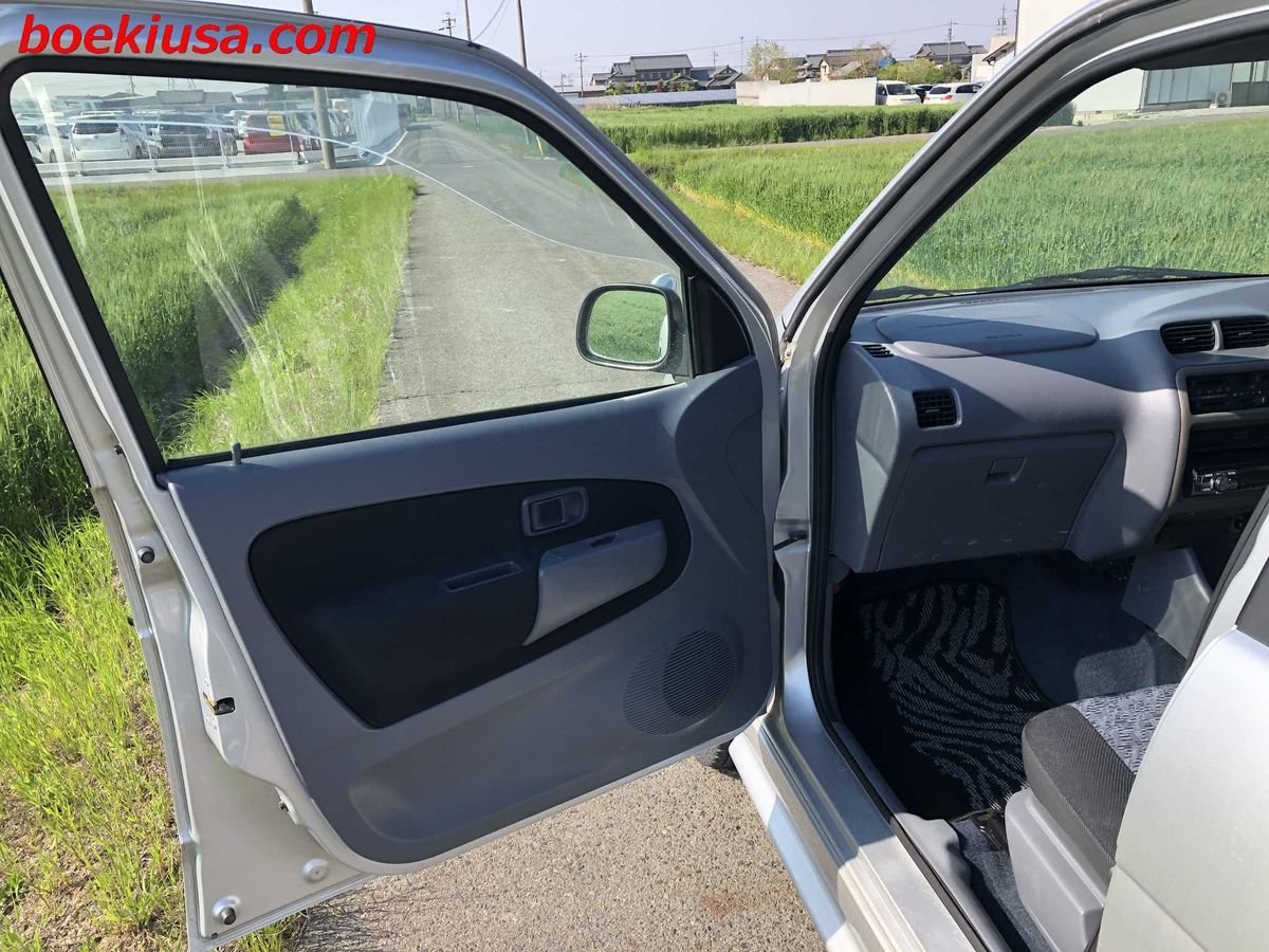 1998 Daihatsu Terios JDM car for sale — photo 5 of 11