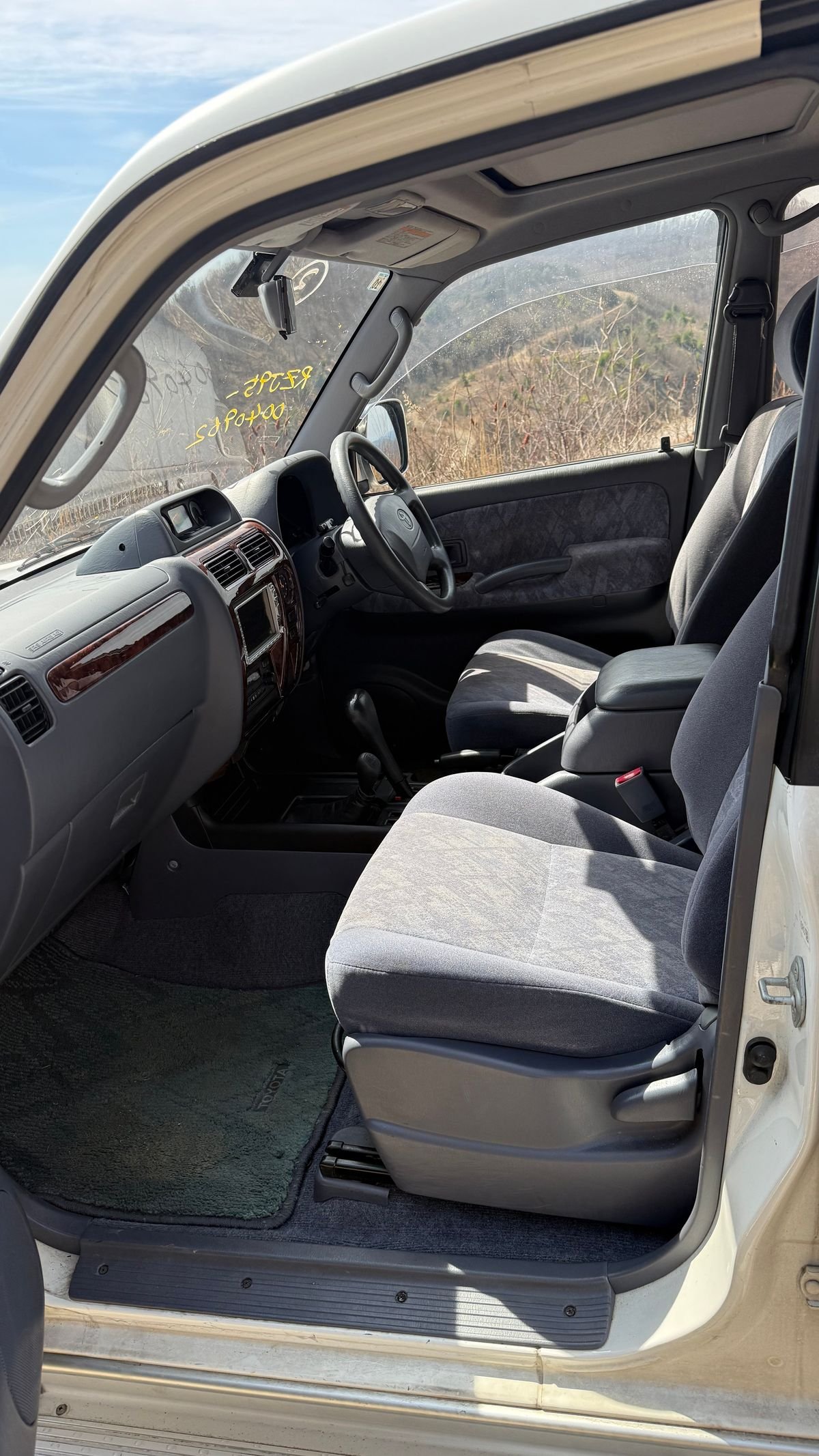 2000 Toyota Land Cruiser Prado JDM car for sale — photo 7 of 11