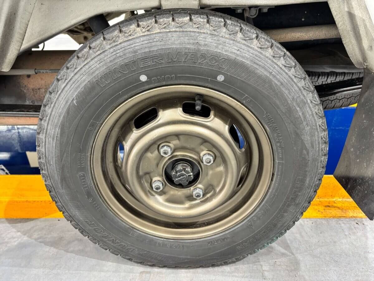 1989 Daihatsu Hijet JDM car for sale — photo 19 of 25