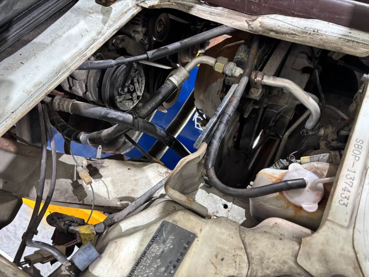 1989 Daihatsu Hijet JDM car for sale — photo 6 of 25