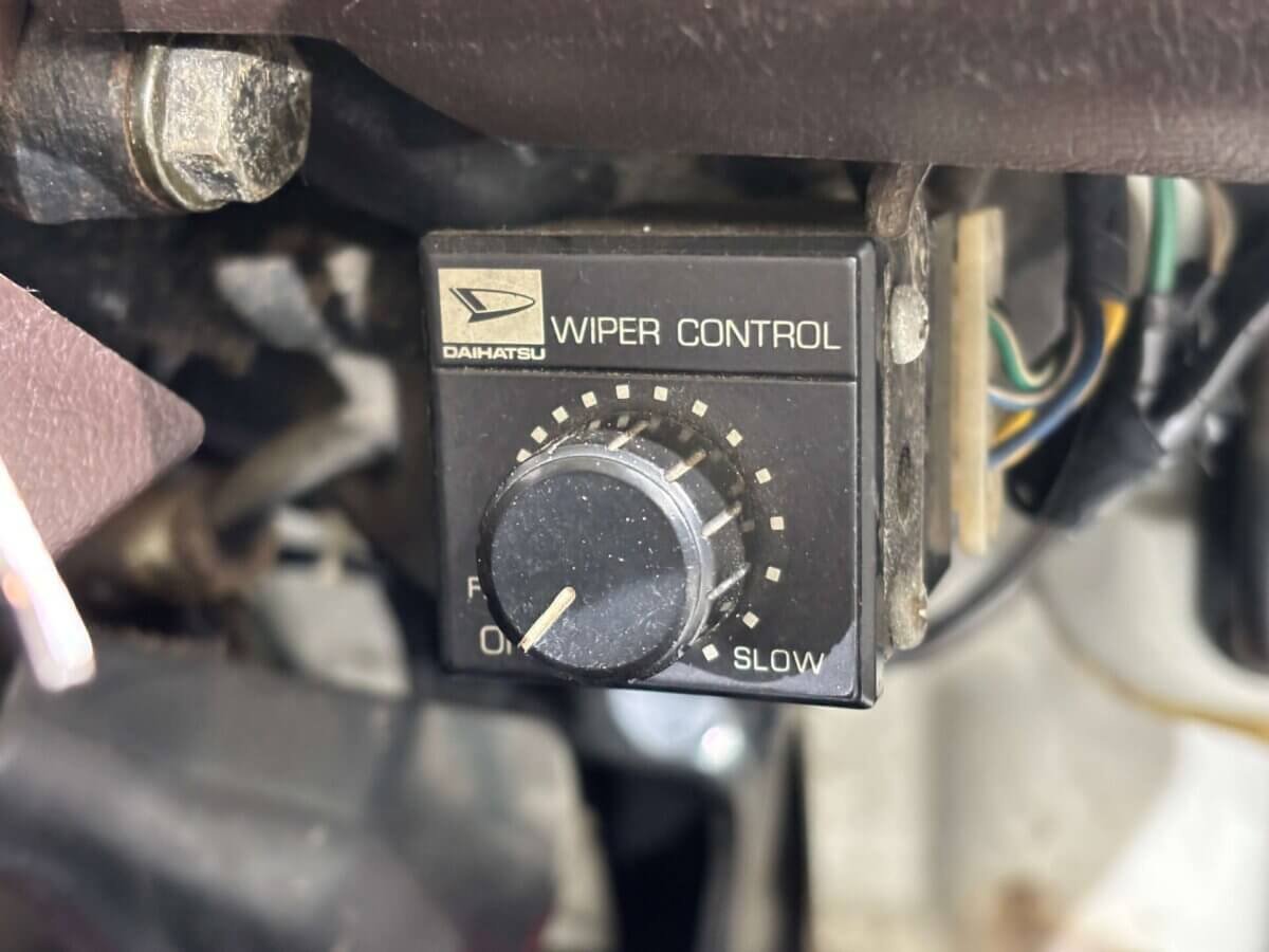 1989 Daihatsu Hijet JDM car for sale — photo 14 of 25