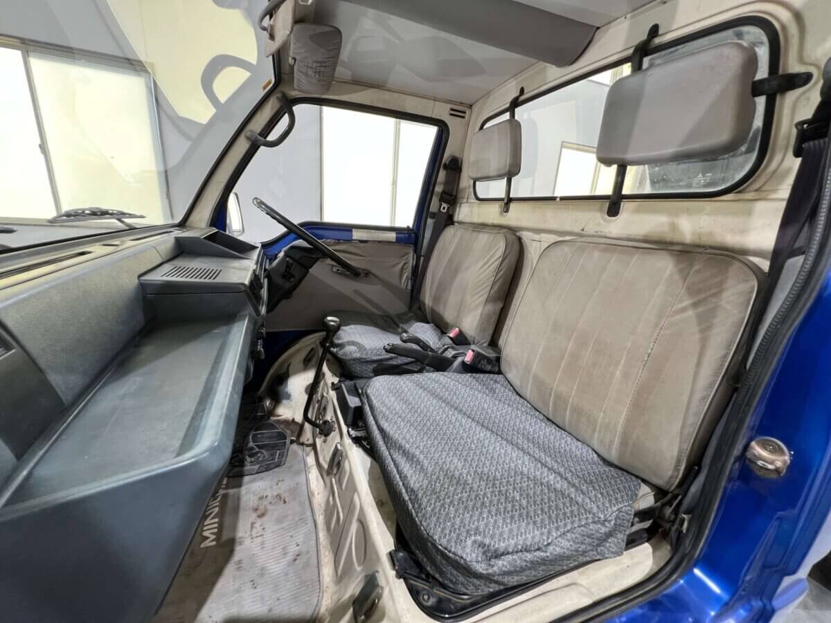 1990 Mitsubishi Minicab JDM car for sale — photo 13 of 25
