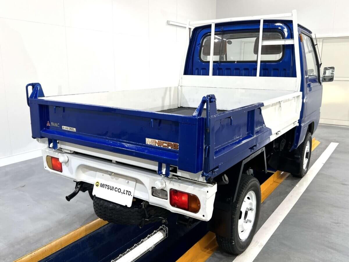 1990 Mitsubishi Minicab JDM car for sale — photo 9 of 25
