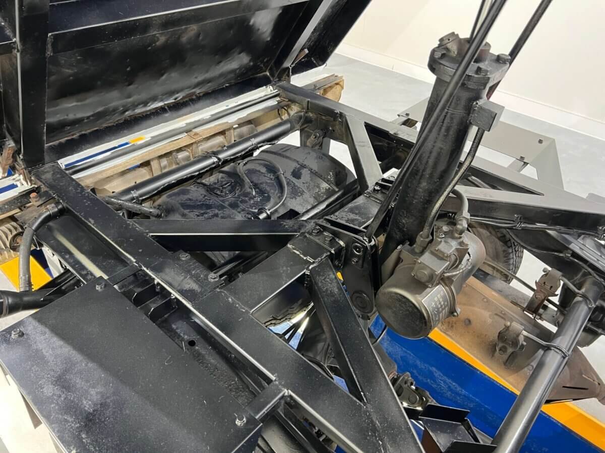 1990 Mitsubishi Minicab JDM car for sale — photo 7 of 25