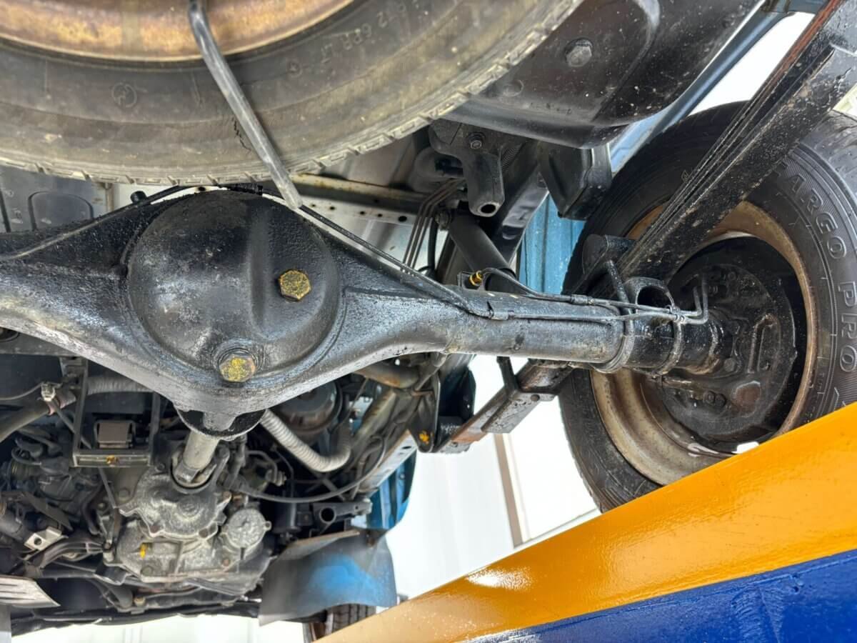 1993 Daihatsu Hijet JDM car for sale — photo 18 of 21