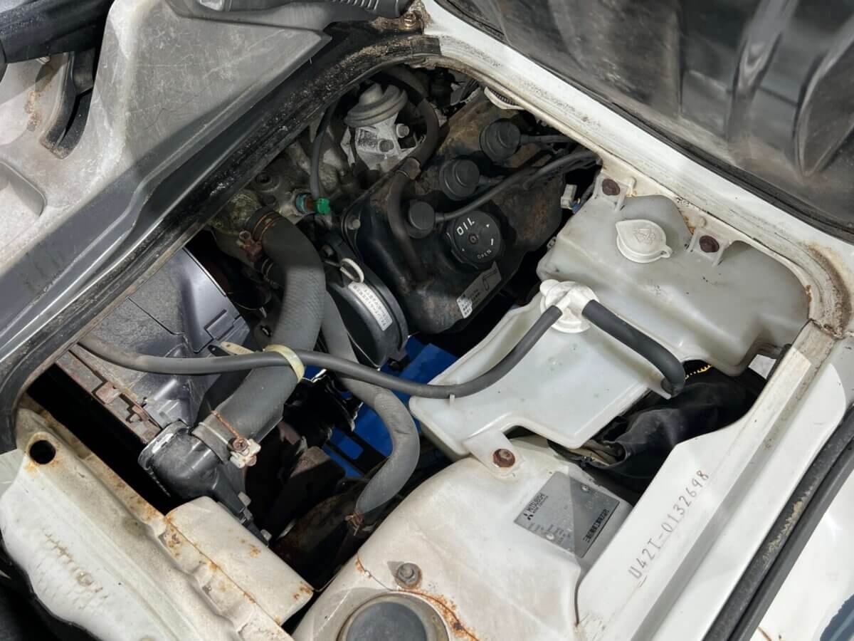 1993 Mitsubishi Minicab JDM car for sale — photo 8 of 25