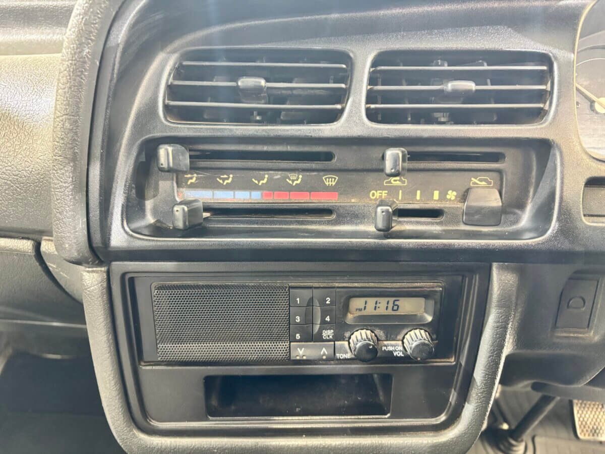 1993 Suzuki Carry JDM car for sale — photo 20 of 25