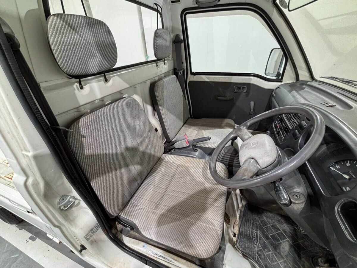 1994 Daihatsu Hijet JDM car for sale — photo 8 of 24