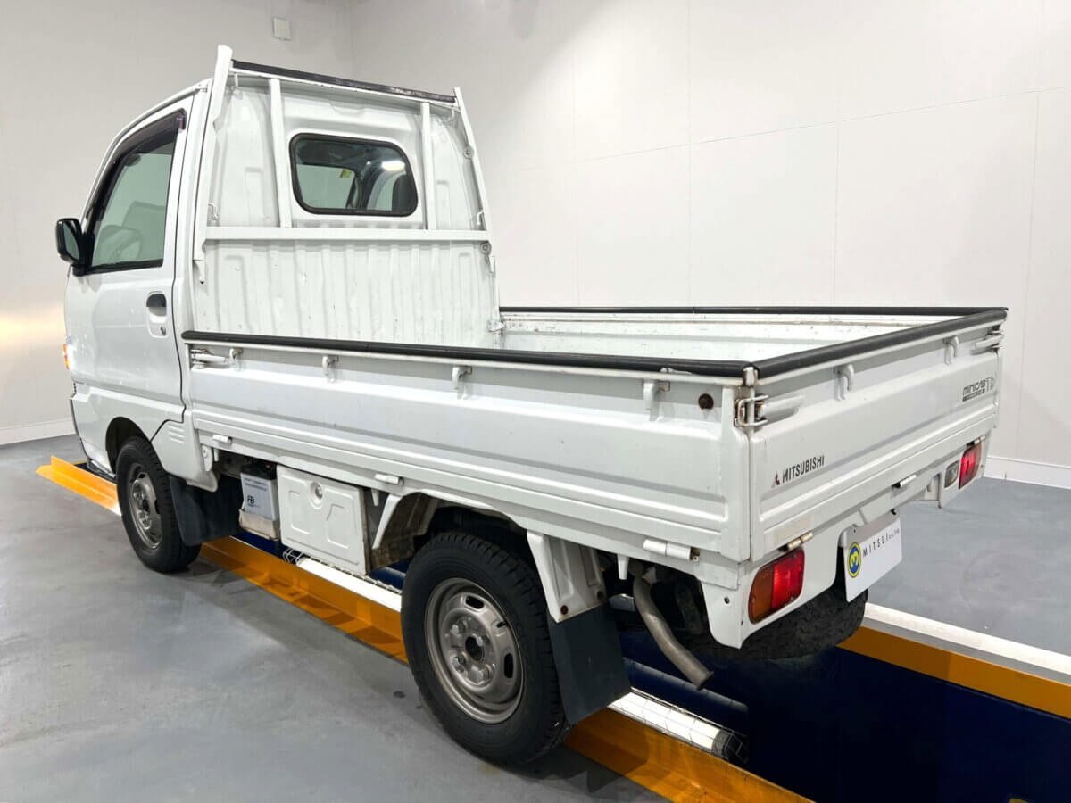 1994 Mitsubishi Minicab JDM car for sale — photo 3 of 24