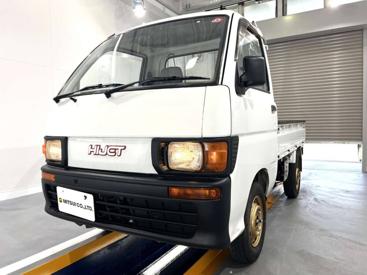 1995 Daihatsu Hijet JDM car for sale — photo 2 of 25