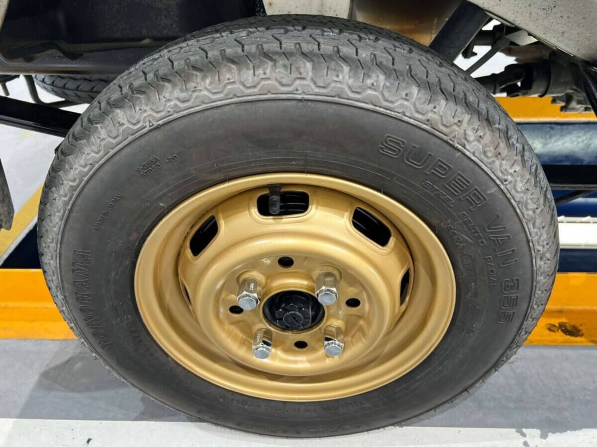 1995 Daihatsu Hijet JDM car for sale — photo 16 of 25