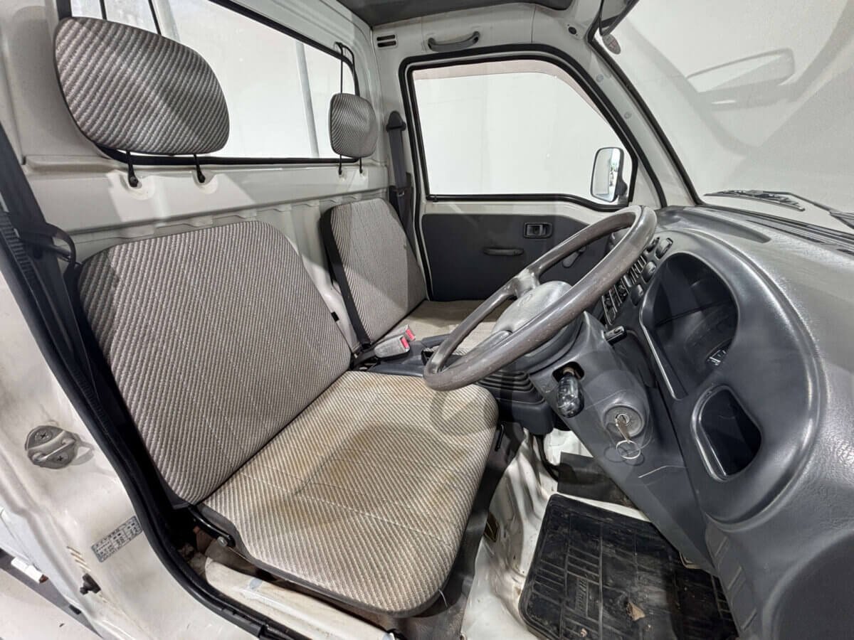 1995 Daihatsu Hijet JDM car for sale — photo 8 of 23