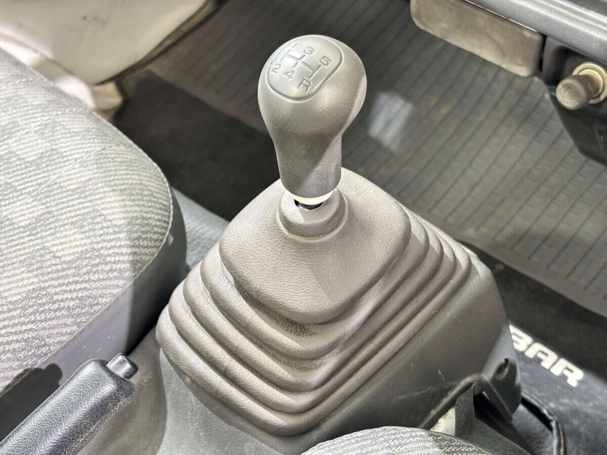 1995 Subaru Sambar JDM car for sale — photo 12 of 24