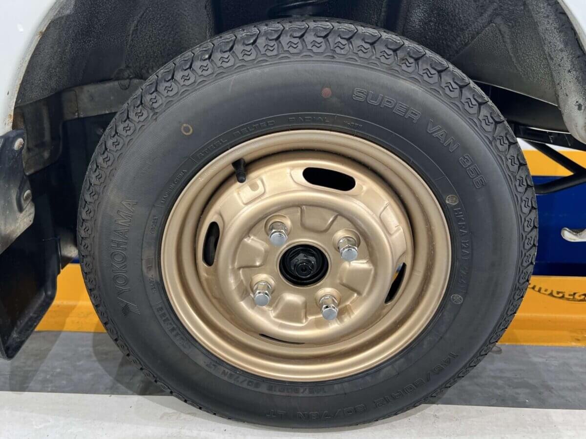 1995 Suzuki Carry JDM car for sale — photo 15 of 25
