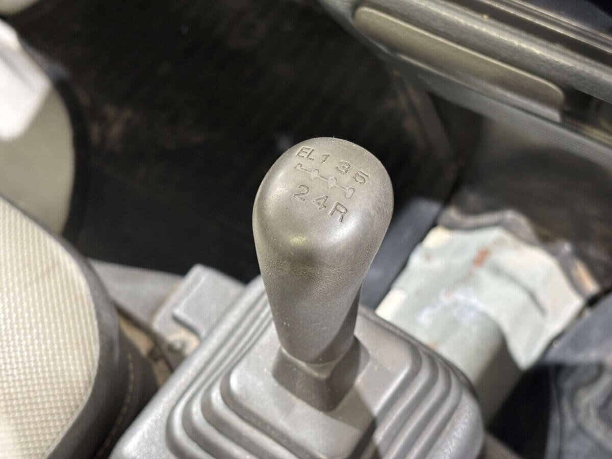 1995 Suzuki Carry JDM car for sale — photo 13 of 25