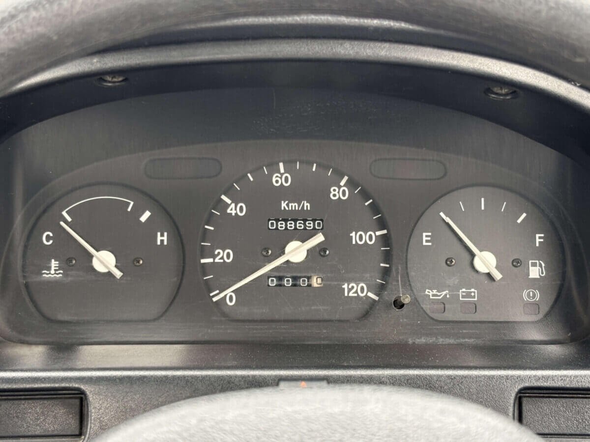 1996 Mazda Scrum JDM car for sale — photo 8 of 25