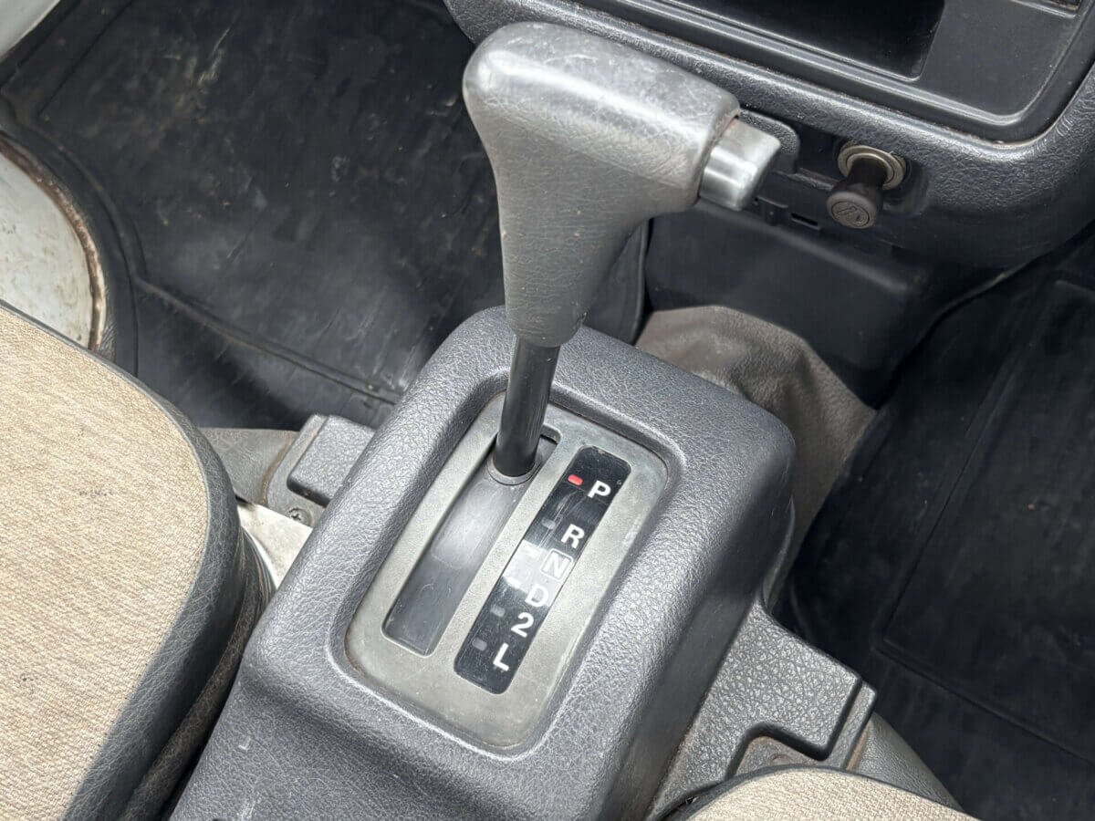 1996 Mazda Scrum JDM car for sale — photo 13 of 25