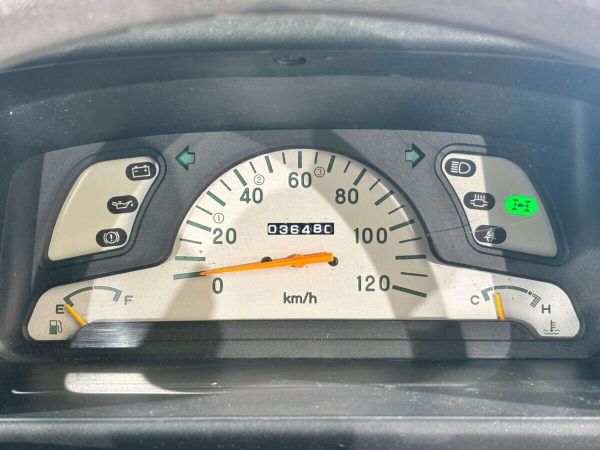 1996 Mitsubishi Minicab JDM car for sale — photo 7 of 23