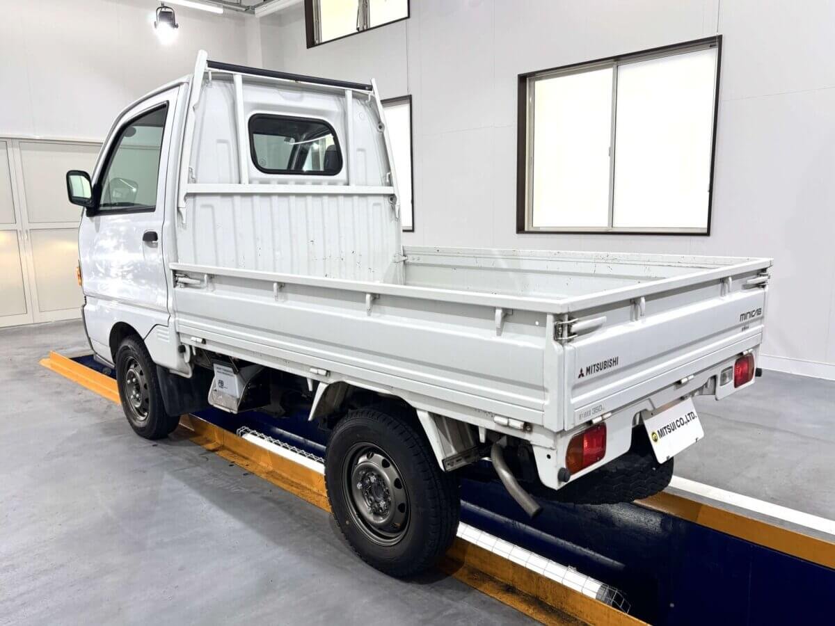 1996 Mitsubishi Minicab JDM car for sale — photo 3 of 23