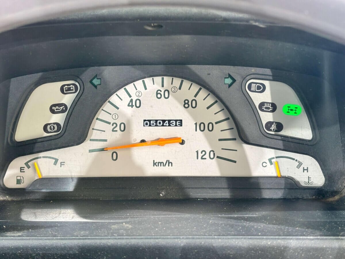 1996 Mitsubishi Minicab JDM car for sale — photo 8 of 25