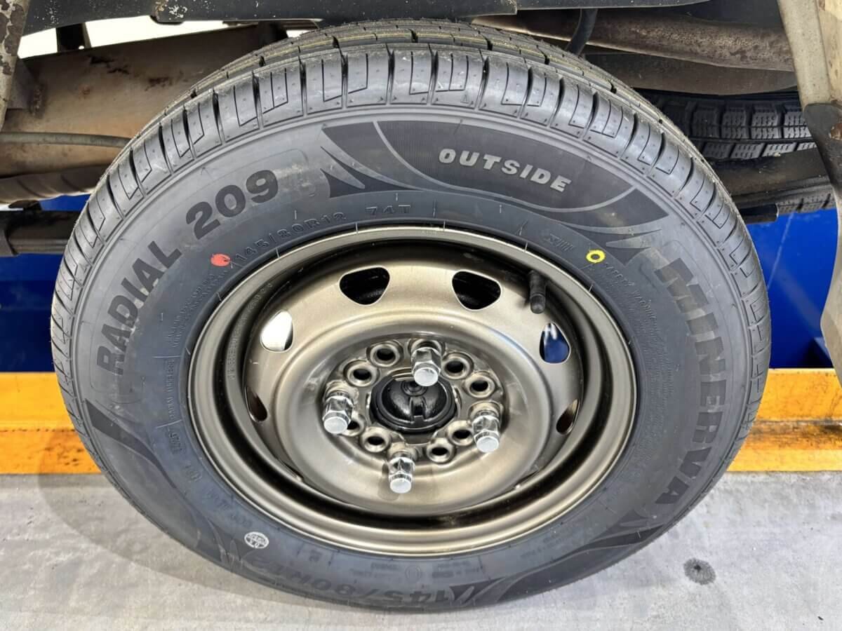 1996 Mitsubishi Minicab JDM car for sale — photo 16 of 25