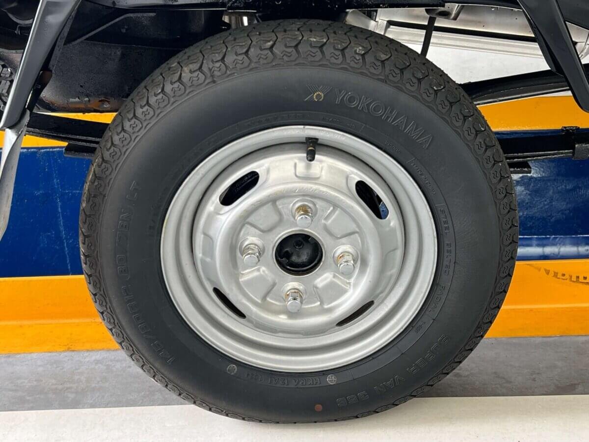 1996 Mitsubishi Minicab JDM car for sale — photo 16 of 25